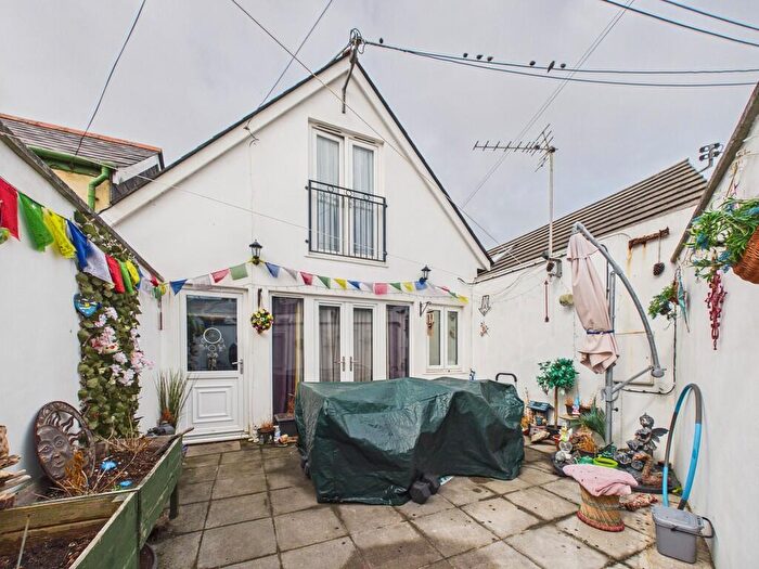2 Bedroom Terraced House For Sale In Princes Street, Bude, EX23