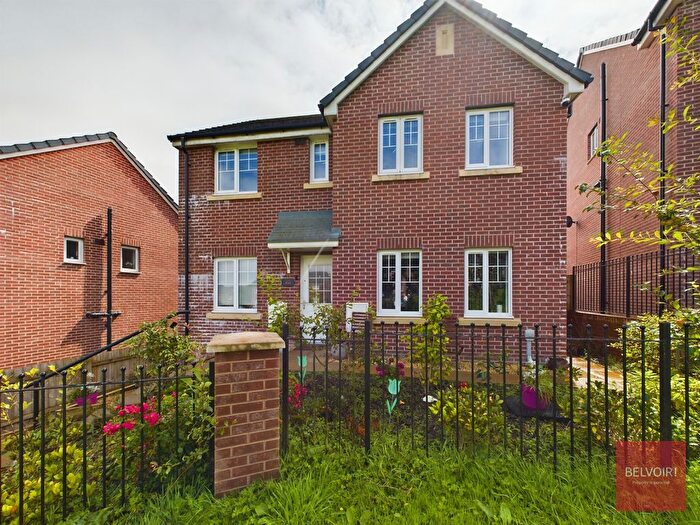 4 Bedroom Detached House To Rent In Clos Benallt Fawr, Fforest, Swansea, SA4