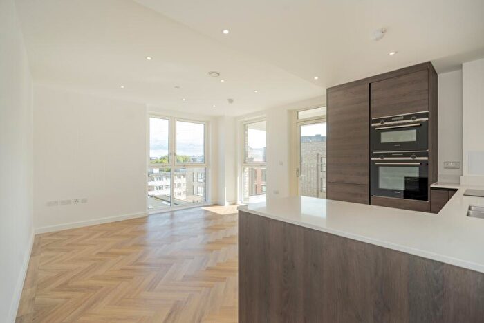 2 Bedroom Flat To Rent In Denmark Street Queens Park, NW6