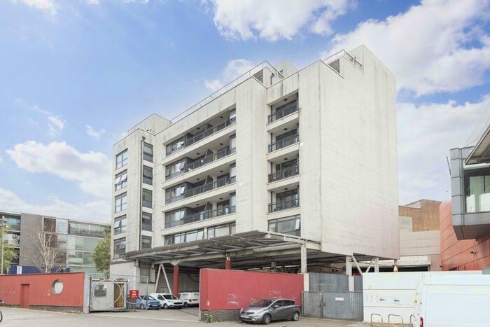 1 Bedroom Flat To Rent In Salway Place, London, E15