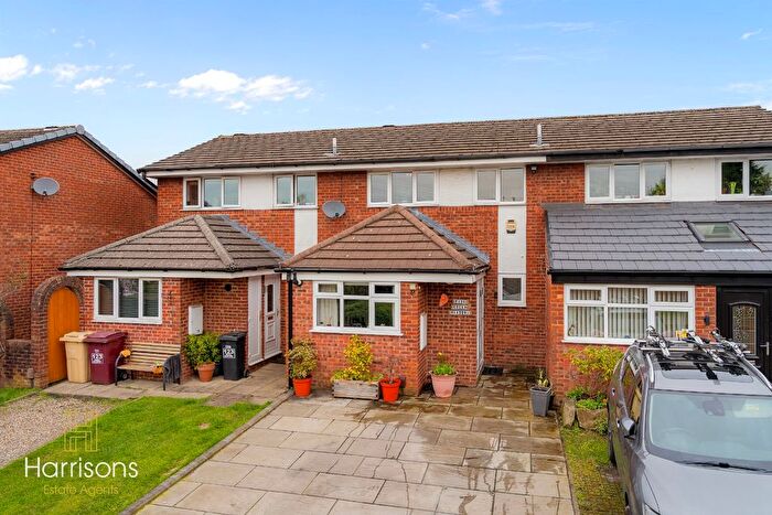 3 Bedroom Mews For Sale In Green Meadows, Bolton, BL5