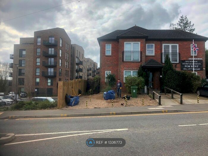 Studio To Rent In Willow Lane Road, Watford Herts, WD18