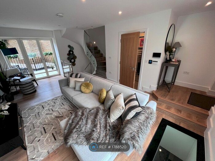 3 Bedroom Terraced House To Rent In French Terrace, London, SE10