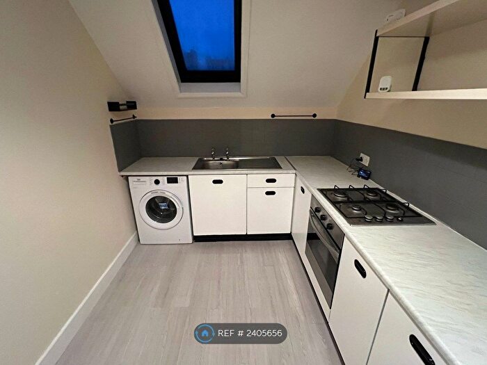 1 Bedroom Flat To Rent In York Road, Southend-On-Sea, SS1