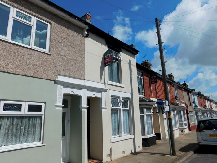 3 Bedroom Terraced House To Rent In Lower Derby Road, Stamshaw, PO2