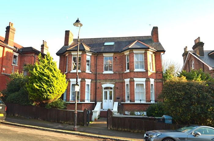 1 Bedroom Flat To Rent In Cintra Park, Crystal Palace, SE19