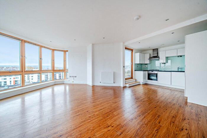 1 Bedroom Flat For Sale In Hannover Quay, Bristol, BS1