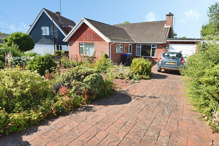 2 Bedroom Detached Bungalow For Sale In Gauntlet Road, Amesbury, SP4