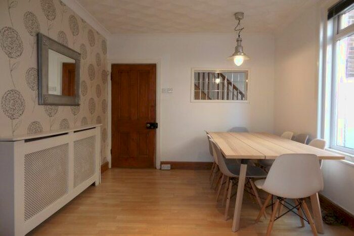 2 Bedroom Property To Rent In Tennyson Road, Portsmouth, PO2