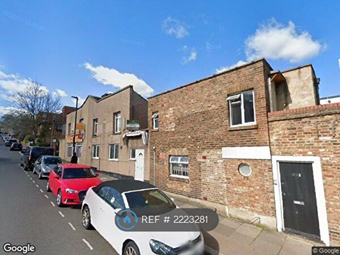 2 Bedroom Maisonette To Rent In Lansdowne Hill, West Norwood, SE27