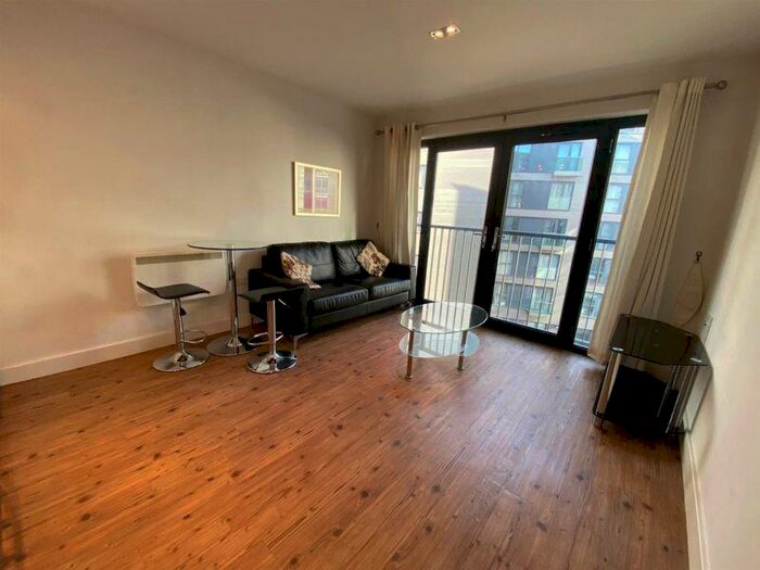 Apartment To Rent In The Hub, Clive Passage, Birmingham, B4