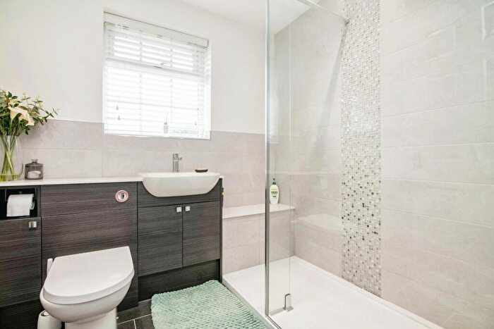4 Bedroom Detached House For Sale In Oswestry Close, Redditch, Worcestershire, B97