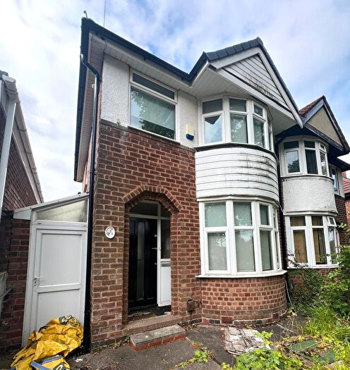 2 Bedroom House To Rent In Falconhurst Road, Birmingham, West Midlands, B29