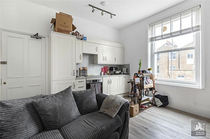 1 Bedroom Flat To Rent In St. Charles Square, London, W10