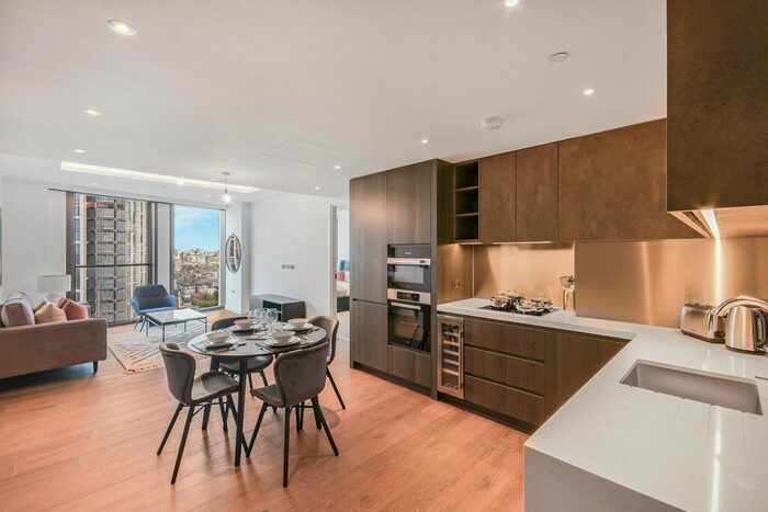 2 Bedroom Flat To Rent In Carnation Way, London, SW8