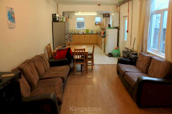 8 Bedroom Terraced House To Rent In Glynrhondda Street, Cathays, CF24