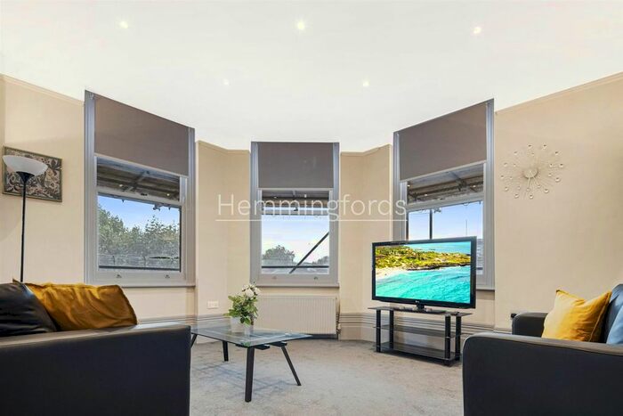 2 Bedroom Flat To Rent In Churston Mansions, Grays Inn Road, WC1X