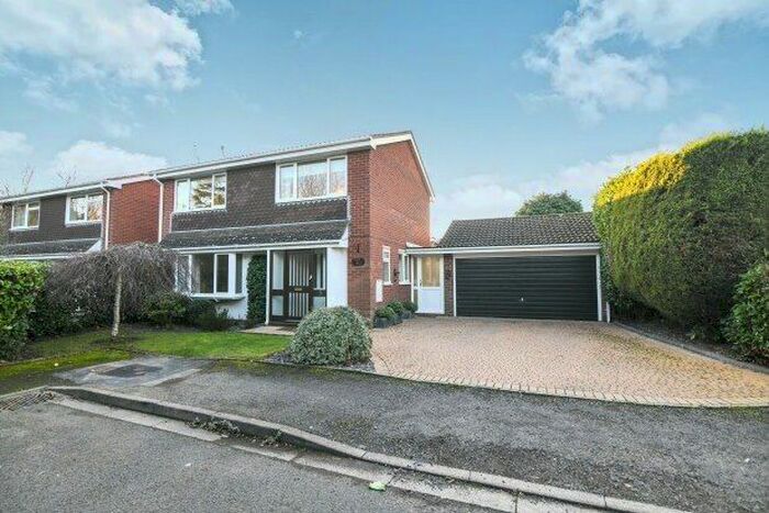 4 Bedroom Property To Rent In Brentwood Close, Worcester, WR5