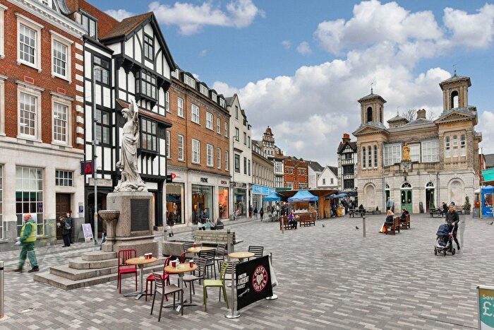 2 Bedroom Flat To Rent In Taggs House, - Market Place, Kingston Upon Thames, KT1