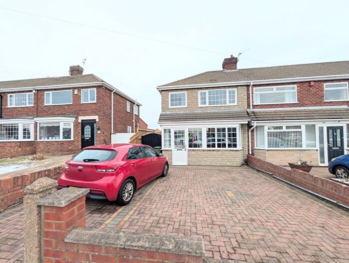 3 Bedroom End Terrace House For Sale In Penshurst Road, Cleethorpes, DN35