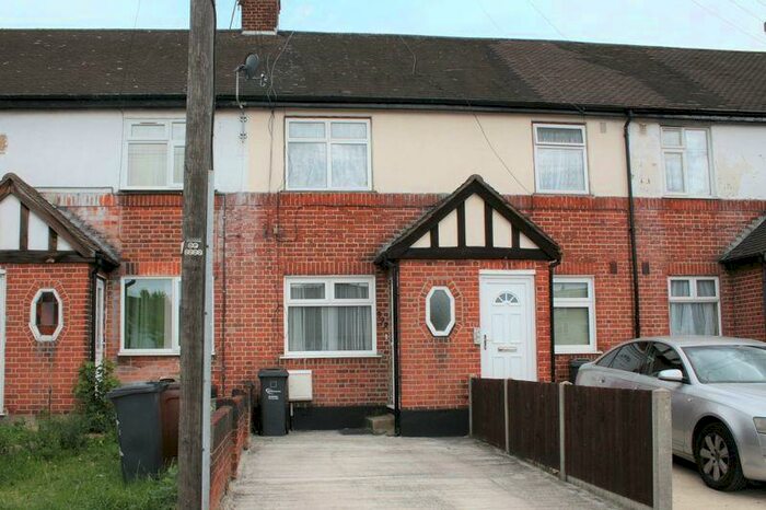 2 Bedroom Maisonette To Rent In Whalebone Lane South, Romford, RM6