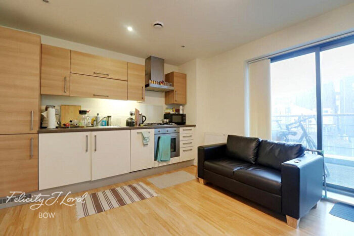 1 Bedroom Apartment To Rent In Burdett Road, London, E3