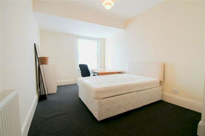 10 Bedroom Terraced House To Rent In Portland Terrace, Newcastle Upon Tyne, NE2