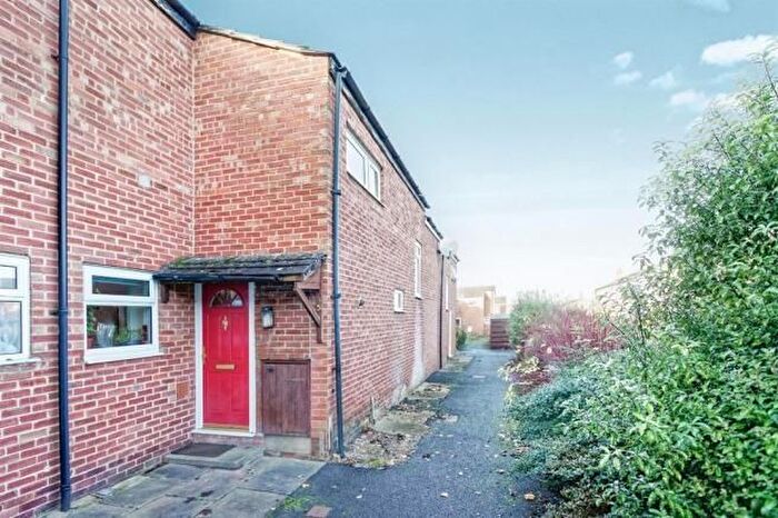 3 Bedroom Terraced House To Rent In Cornish Close, Basingstoke, RG22