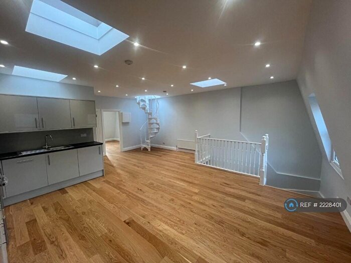 2 Bedroom Penthouse To Rent In Abbey Road, London, NW8