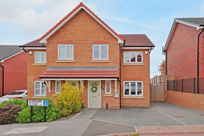 3 Bedroom Semi-detached House For Sale In Aldwark Close, Thorpe Hesley, Rotherham, S61