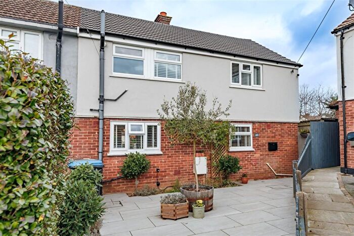 3 Bedroom Semi-Detached House For Sale In Beaconfield Road, Epping, CM16