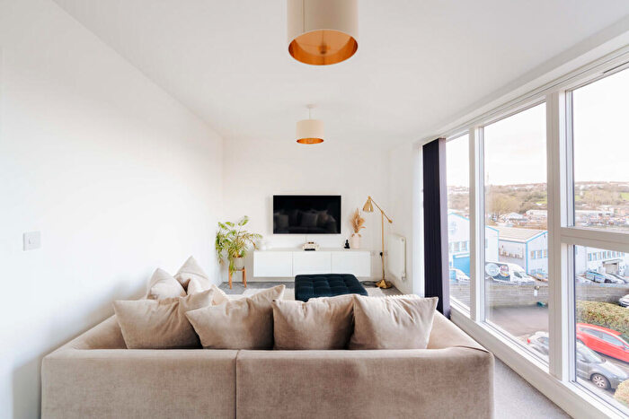2 Bedroom Flat For Sale In Novers Hill, Bedminster, Bristol., BS3