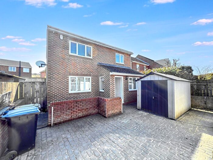 3 Bedroom Detached House For Sale In Wingate Road, Trimdon Station, TS29