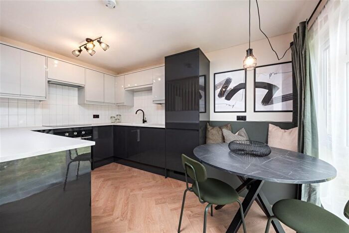 4 Bedroom Semi Detached House To Rent In Somner Close, Canterbury, CT2