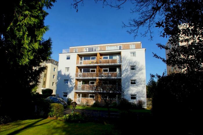 2 Bedroom Flat To Rent In Star Court, Pittville Circus Road, Cheltenham, GL52