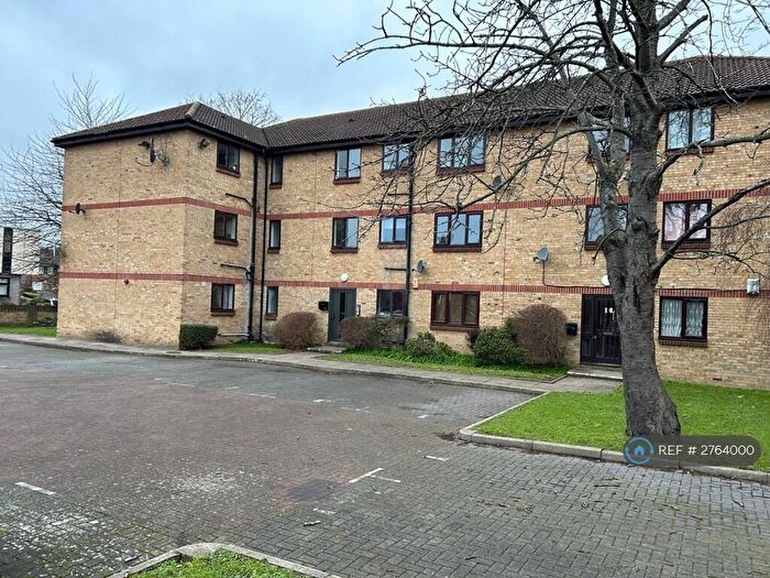 1 Bedroom Flat To Rent In Cloisters Court, Bexleyheath, DA7