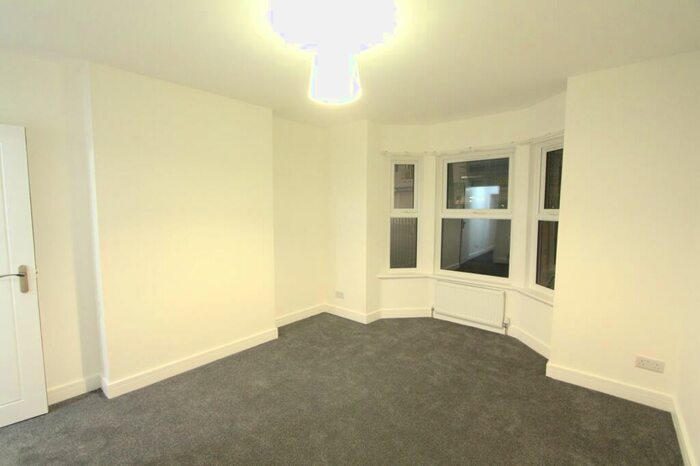1 Bedroom Flat To Rent In Oxford Road, Reading, RG30
