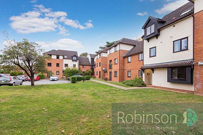 2 Bedroom Flat For Sale In Lancastria Mews, Boyndon Road, Maidenhead, Berkshire, SL6