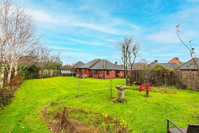 3 Bedroom Bungalow For Sale In Manor Close, Claybrooke Magna, Lutterworth, LE17