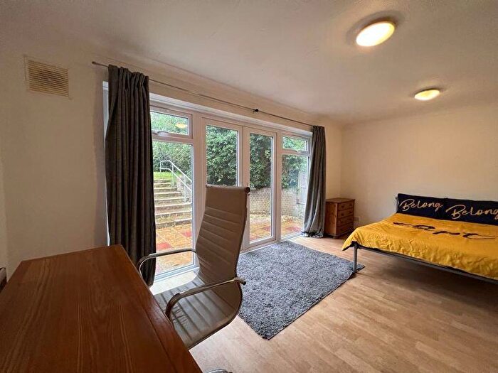 1 Bedroom Detached House To Rent In Shenfield Way, Brighton, BN1