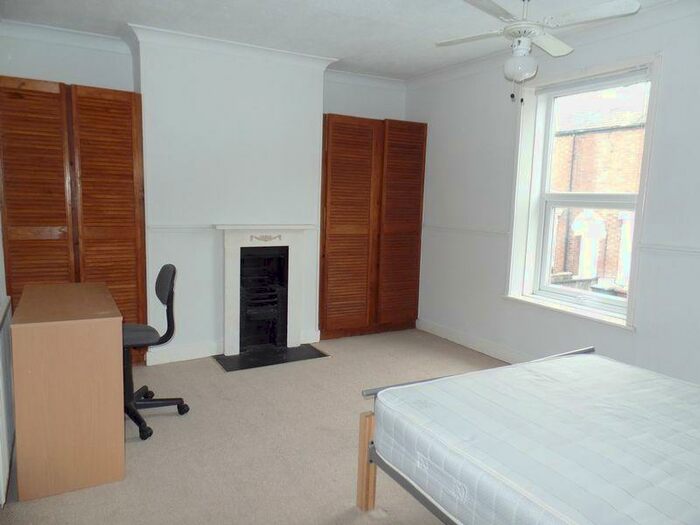 3 Bedroom Terraced House To Rent In Newland Street West, Lincoln, LN1