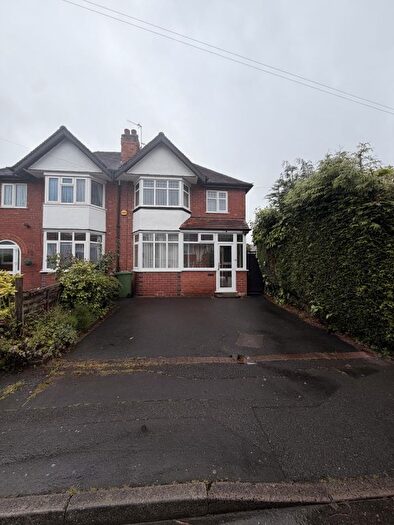 3 Bedroom Semi-Detached House For Sale In Avon Road, Shirley, B90