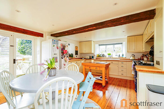 5 Bedroom Detached House To Rent In Blenheim Road, Horspath, OX33