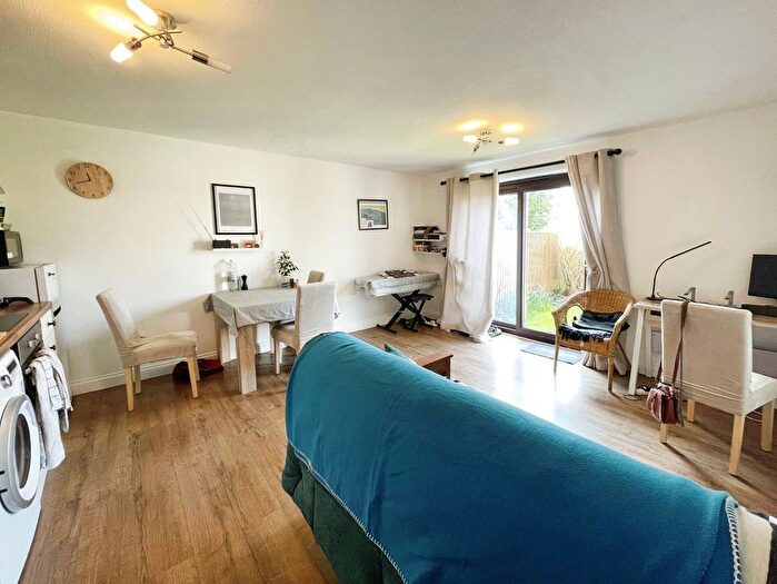 1 Bedroom Flat For Sale In Flatford Place, Kidlington, OX5