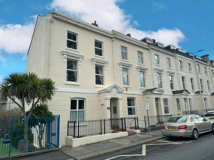 1 Bedroom Flat To Rent In Citadel Road, Plymouth, Devon, PL1
