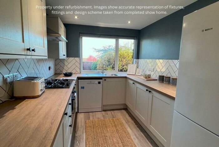 5 Bedroom House To Rent In Lebanon Close, EX4