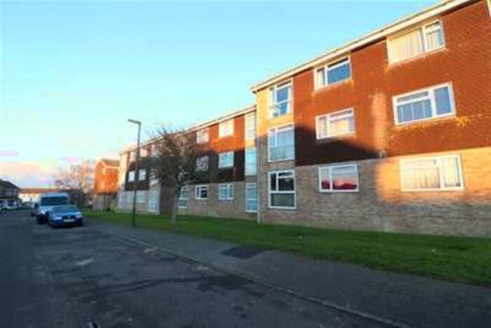 1 Bedroom Flat To Rent In Adur Valley Court, BN44