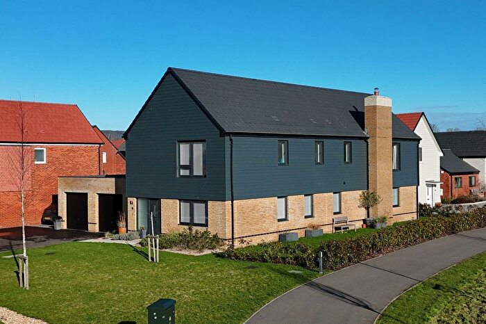 4 Bedroom Detached House For Sale In Romaine Road, Cranleigh, GU6