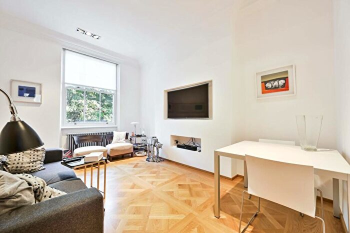 2 Bedroom Flat To Rent In Coleherne Road, Chelsea, London, SW10