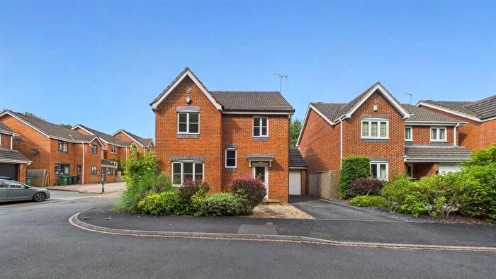 4 Bedroom Detached House To Rent In Bishops Walk, Cradley Heath, West Midlands, B64